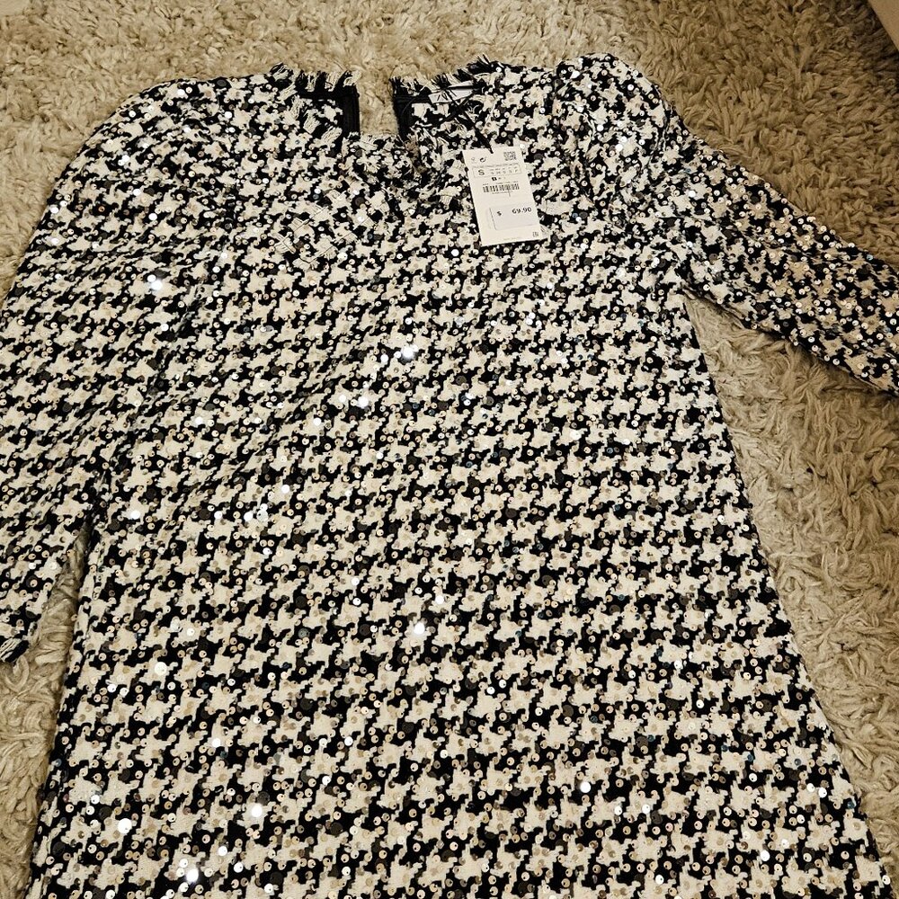 Houndstooth sequenced wool dress